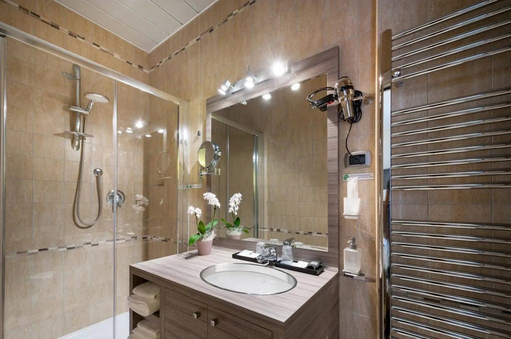 Morrisson Hotel - photo 18