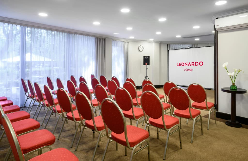Leonardo Hotel Budapest - photo 42