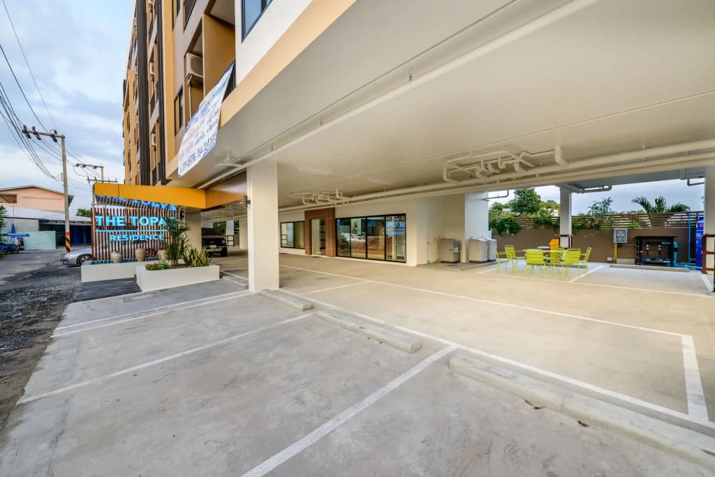 The Topaz Residence - photo 16