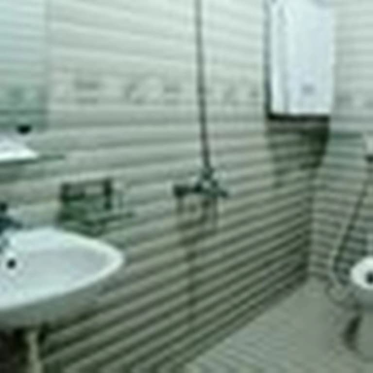 Huong Binh Hotel Da Nang - photo 9