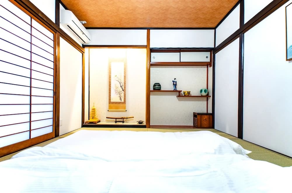 Karan Tojisenbon - photo 12