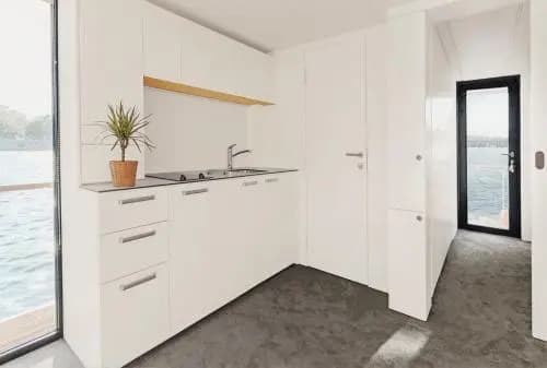 VIPliving Houseboat - photo 6