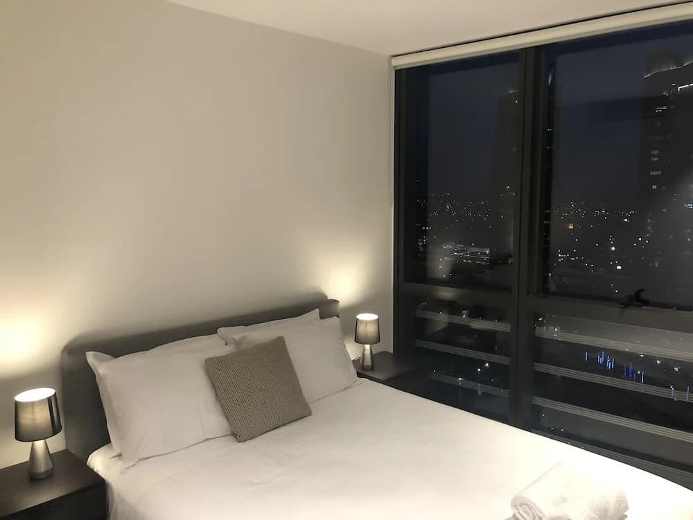 Stylish Apartment with Harbour Views - photo 2