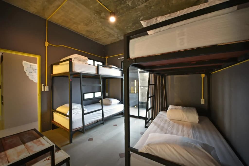 248 Street Hostel - photo 2