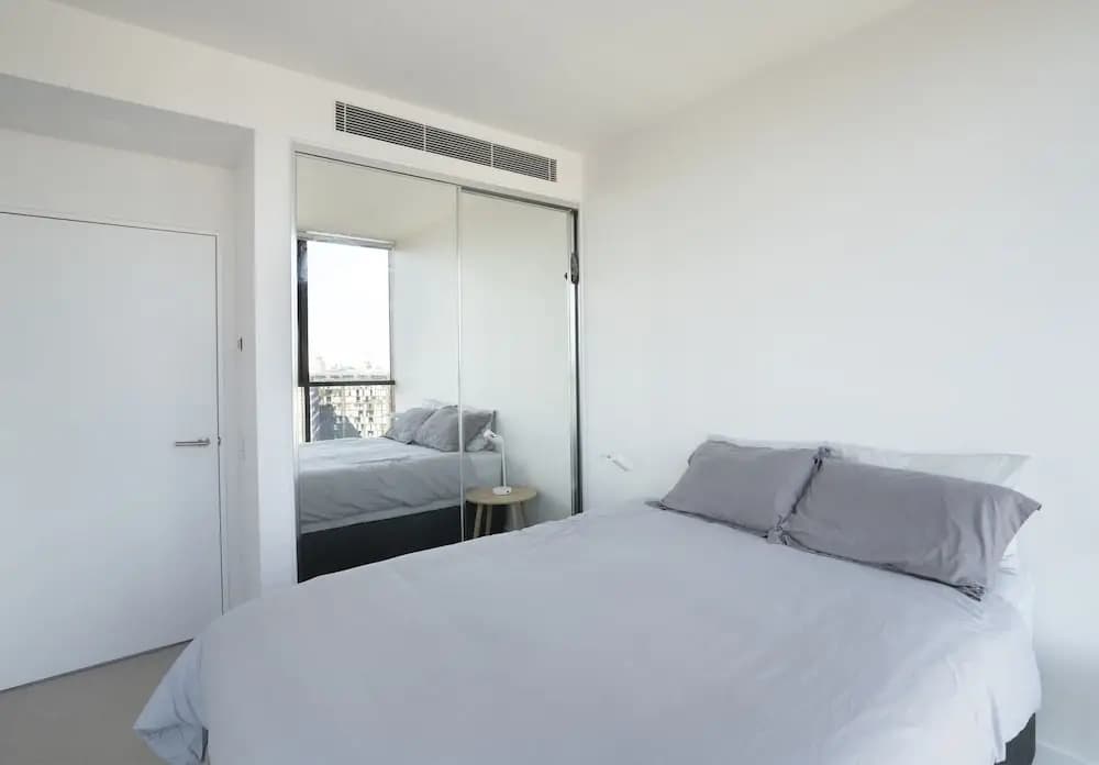 Modern Apartment in Darling Harbour - photo 2