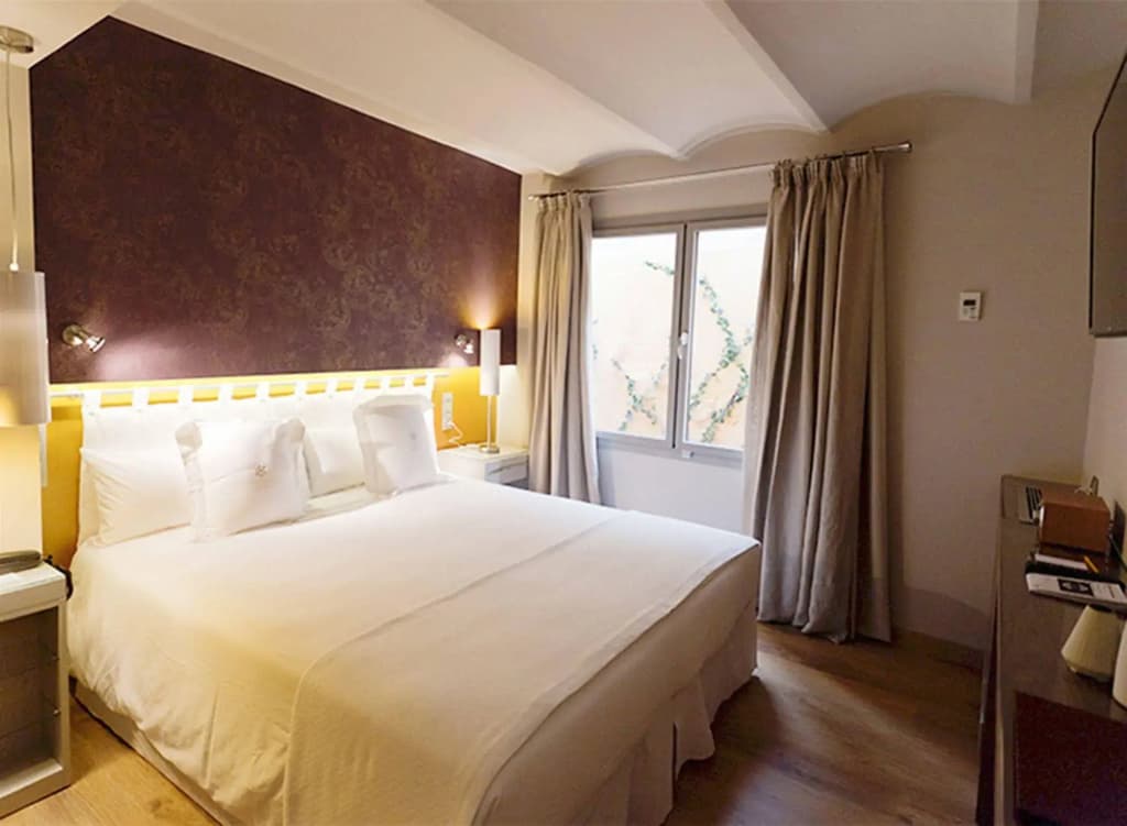 Vasanta Hotel - photo 4