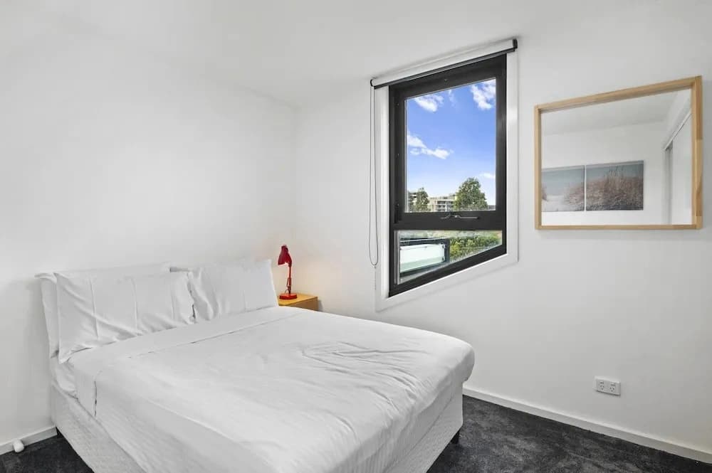 Comfortable 2 Bed Stay With Parking - photo 2