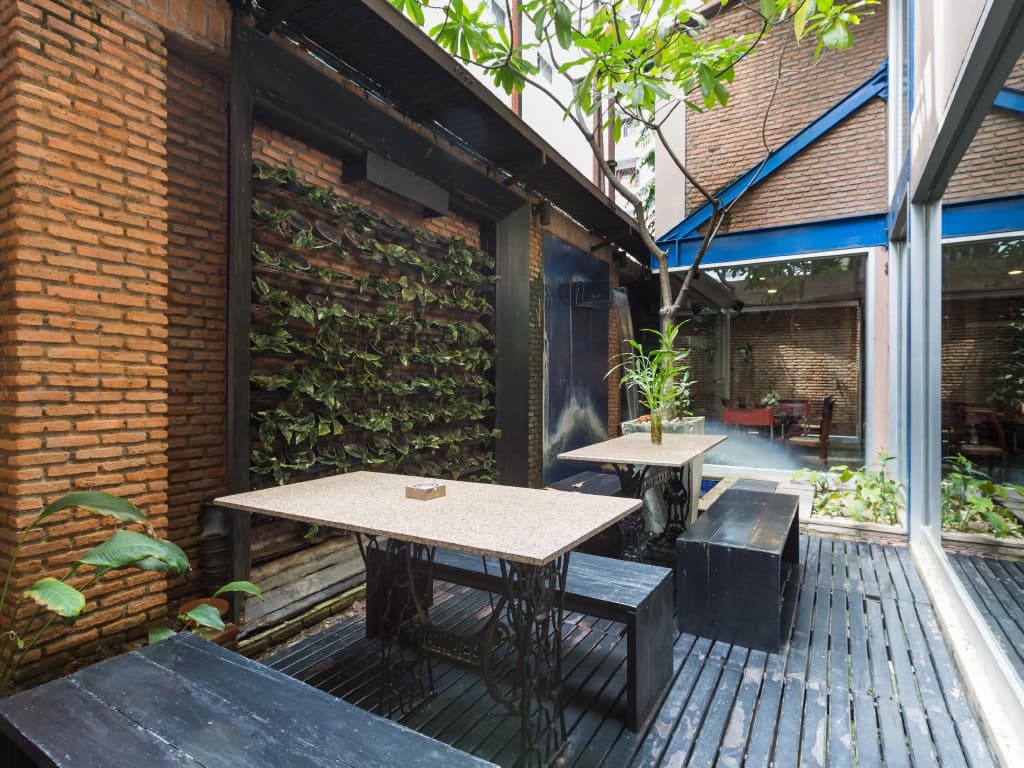 Silom convent garden - photo 17