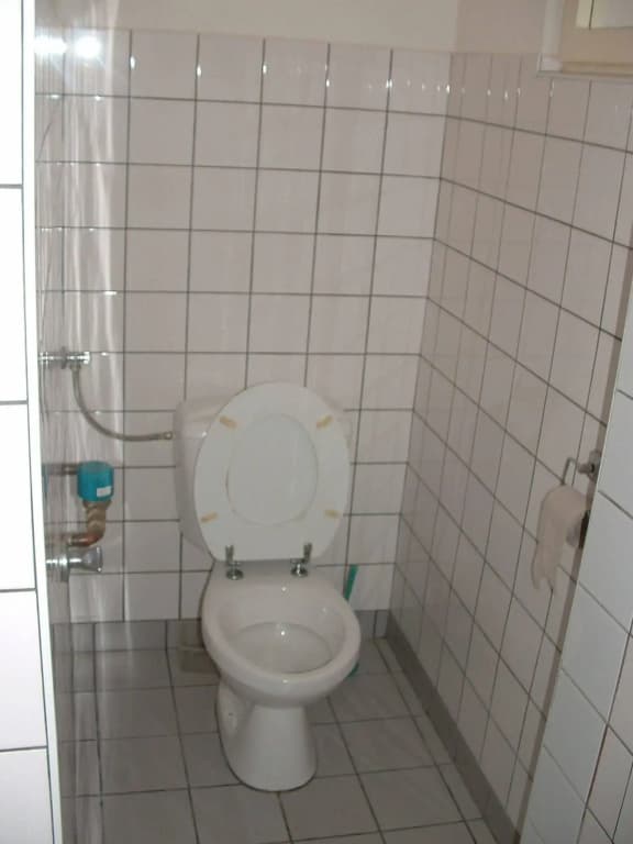 1st Apartments and Hostel - photo 8