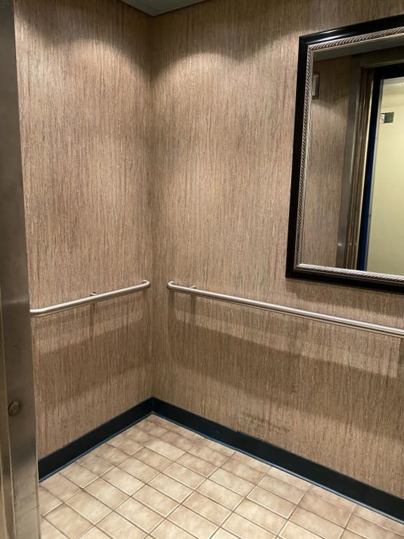 Royal Pacific Motor Inn - photo 28