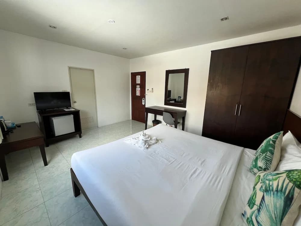 Kiwi Boutique Hotel - photo 4