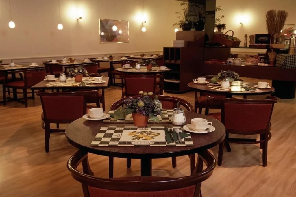 Best Western Dam Square Inn - photo 22