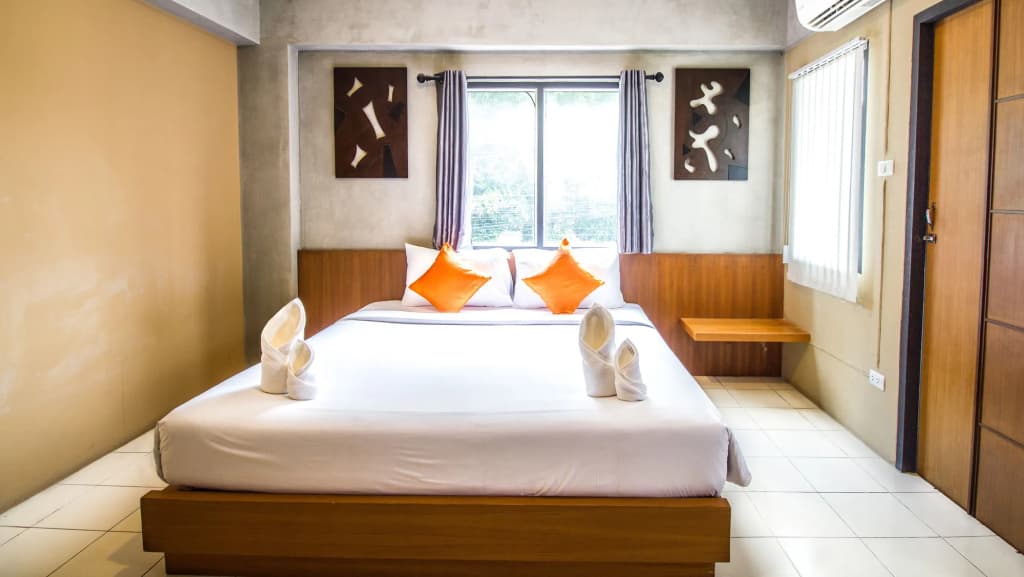 B2 Santitham (Wat Jed Yod) Boutique & Budget Hotel - photo 4
