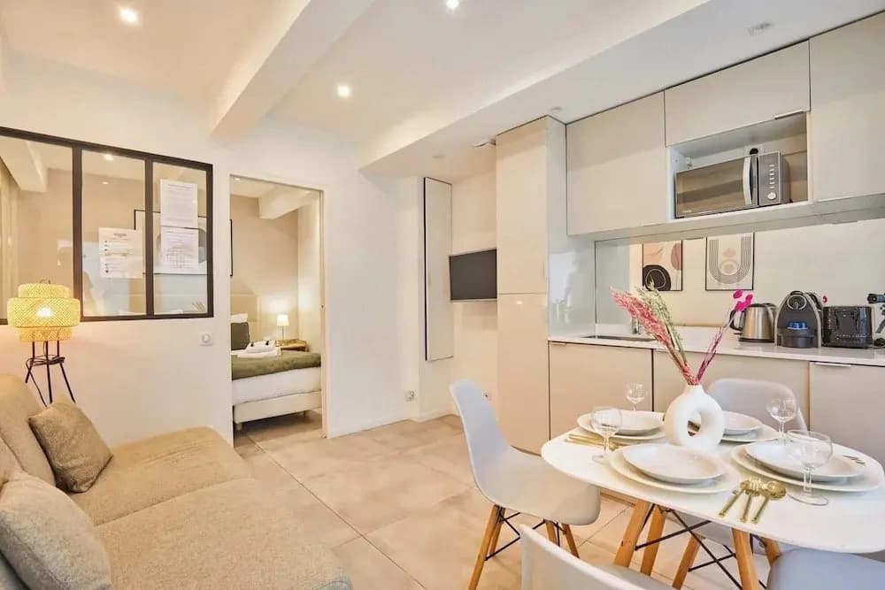 Charming Apartment Center of Paris Le Marais - photo 11