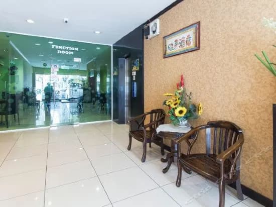 ZEN Rooms Taman Maluri Cheras - photo 2