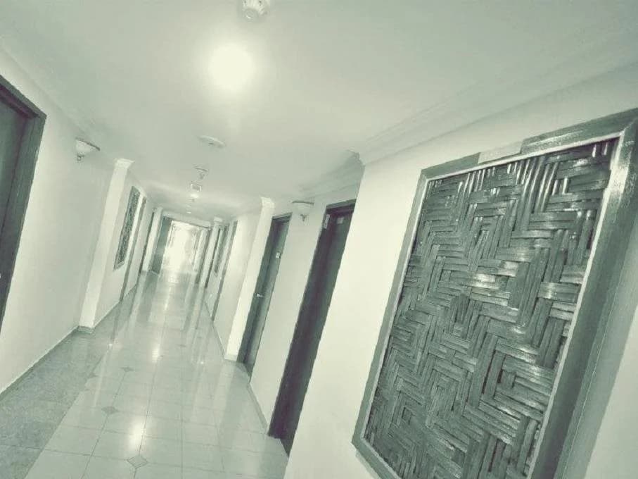 Putra Brasmana Hotel - photo 14