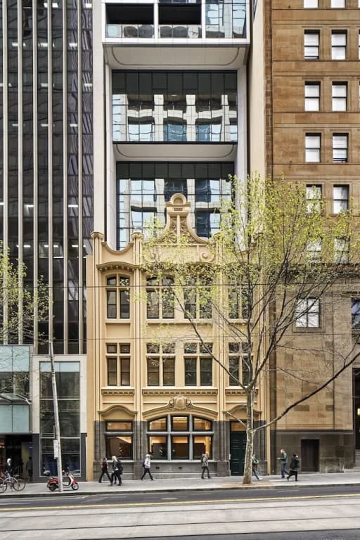 Collins House Apartments by CLLIX - photo 1