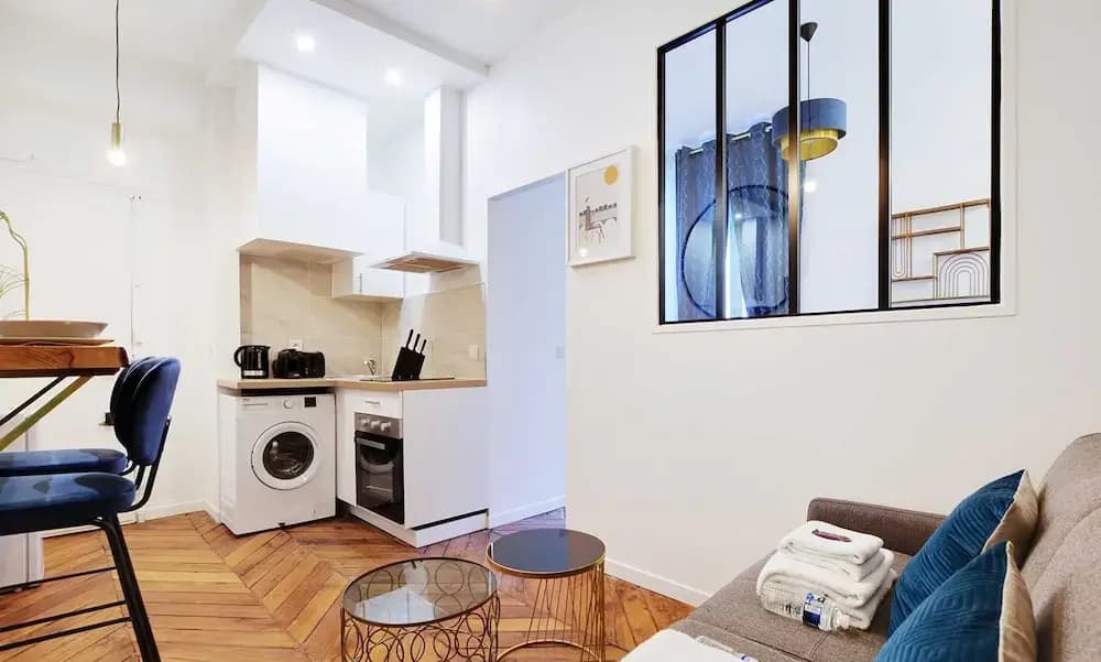 Chic Apartment in Paris for Couple - photo 10