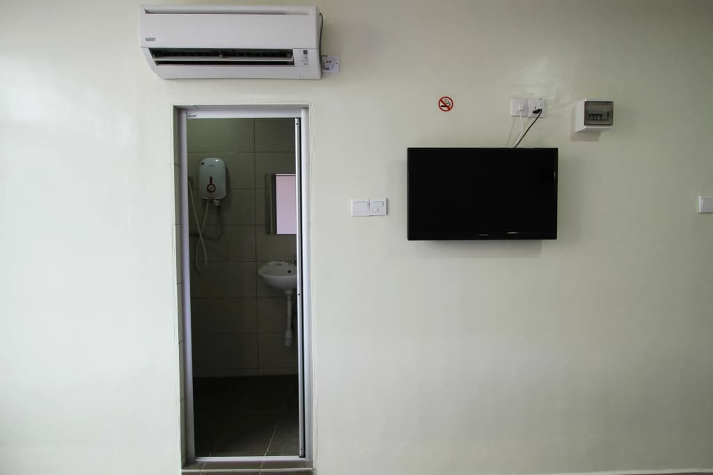 Max Inn Suite Hotel - photo 3