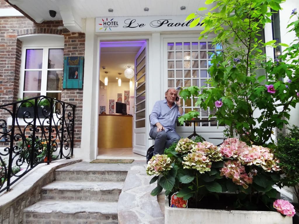 Hotel le Pavillon - photo 21