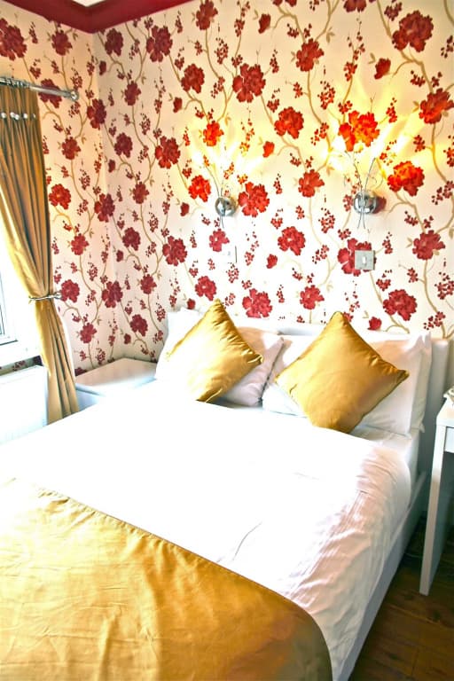 Crompton Guest House - photo 7