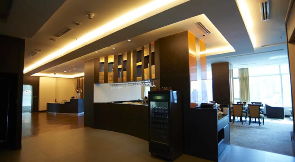 Executive Club at Windsor - photo 13