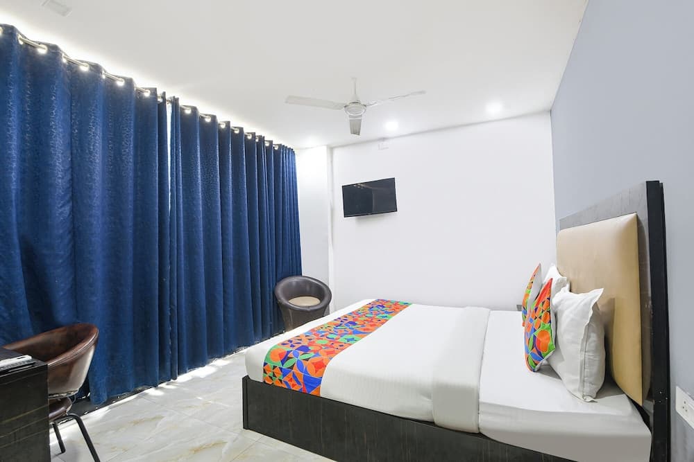 FabHotel Moody Inn Kalkaji - photo 12