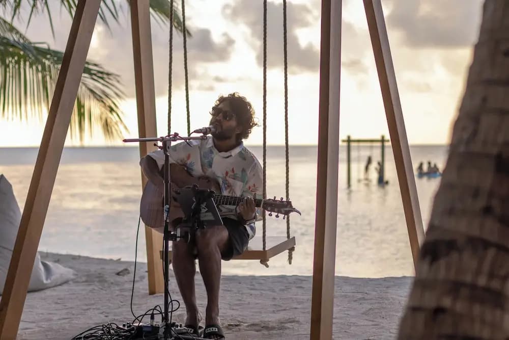 Stone Hotel Dhiffushi - photo 23