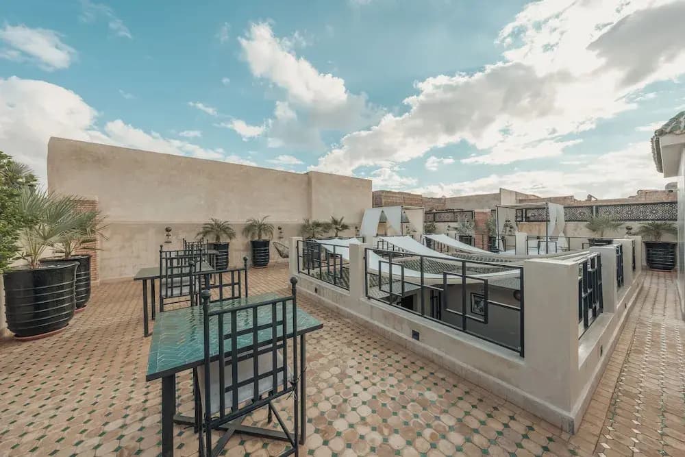 Riad Valentine - photo 20