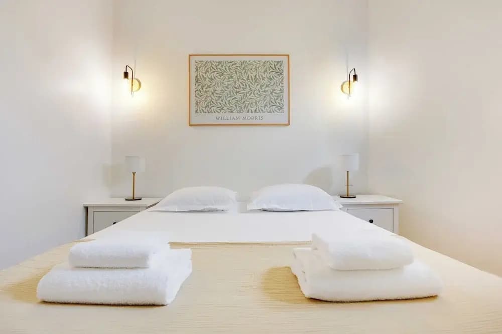 Charming Appt - 1bd/2p - Near Canal Saint Martin - photo 1