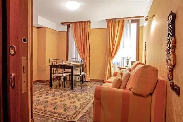 Venezia Apartments - photo 2