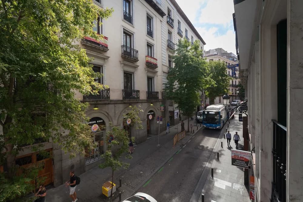 Bright & cosy studio in Puerta del Sol by Allô Housing. - photo 11