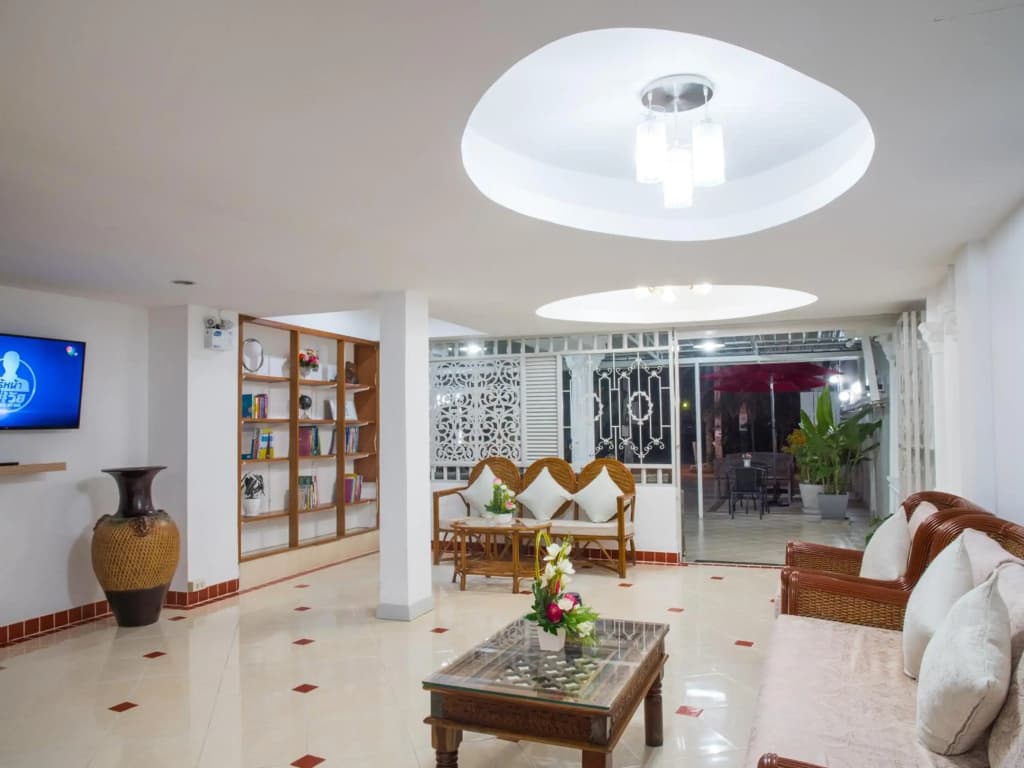 TJ Guest House - photo 2