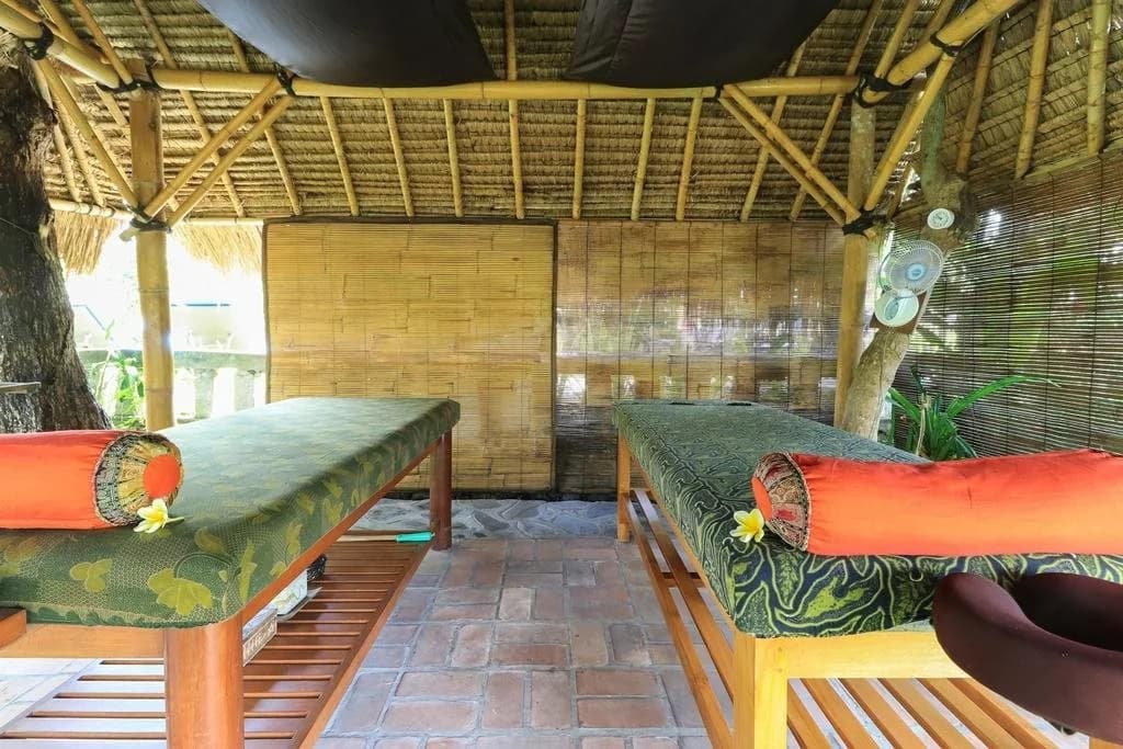 Tegal Sari Accomodation - photo 11