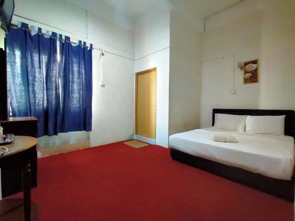 Rz Gold Hotel by OYO Rooms - photo 1