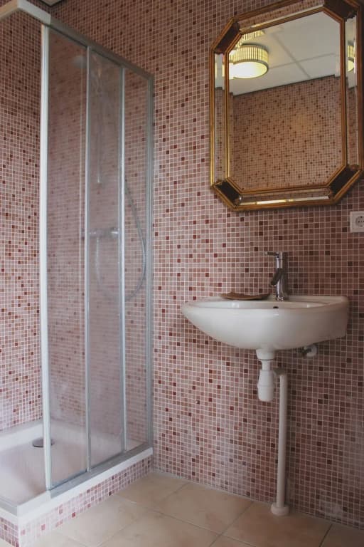 Hostelle - Caters to Women - photo 10