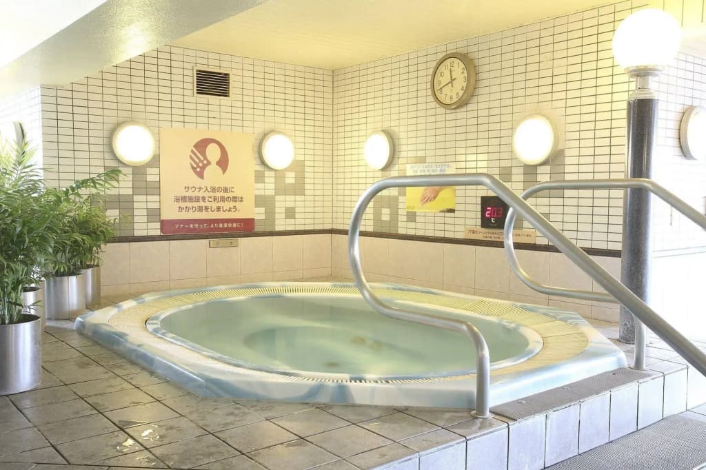Sauna & Capsule Hotel Rumor Plaza (Male Only) - Sky Open-air bath - photo 24