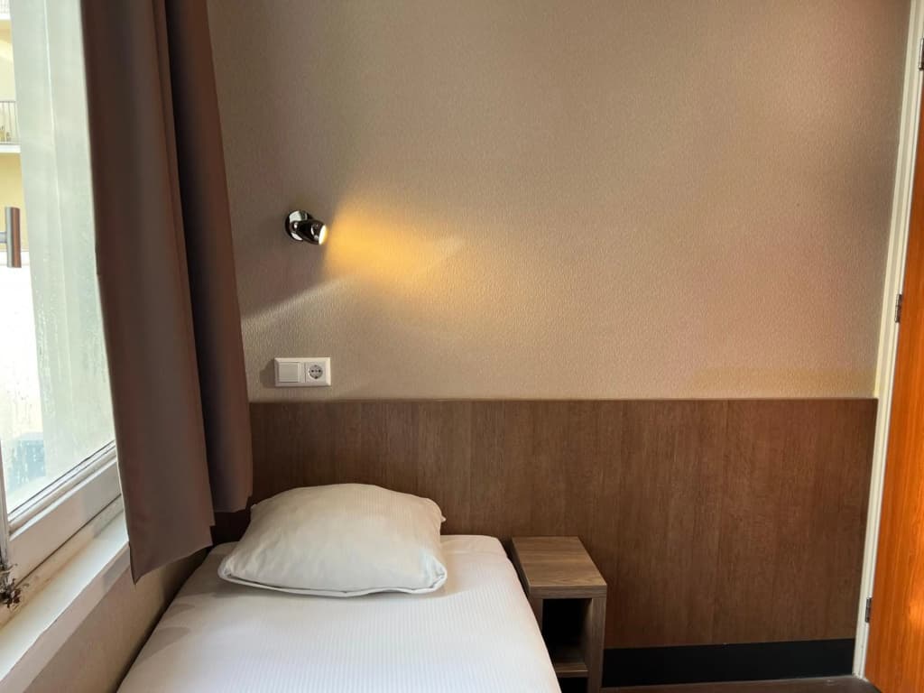 Hotel Blossoms - photo 18