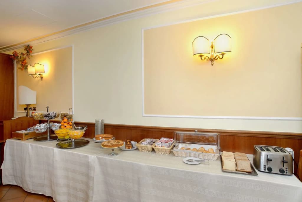 Hotel Hiberia - photo 20