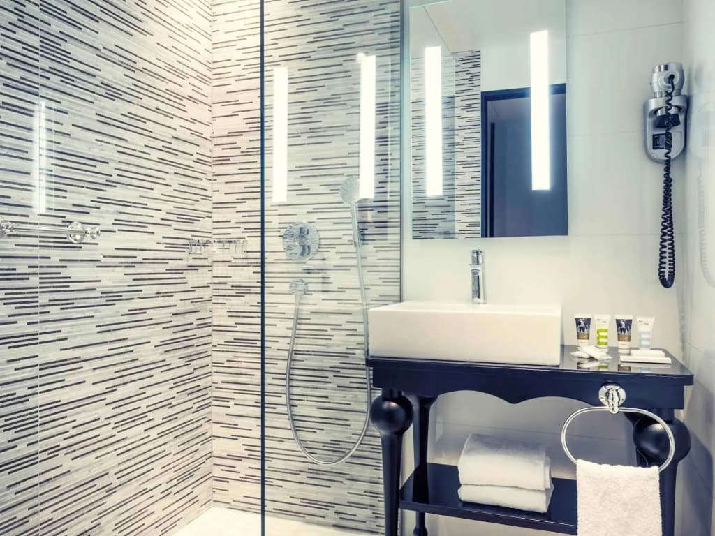 Mercure Paris Arc de Triomphe Wagram - photo 9