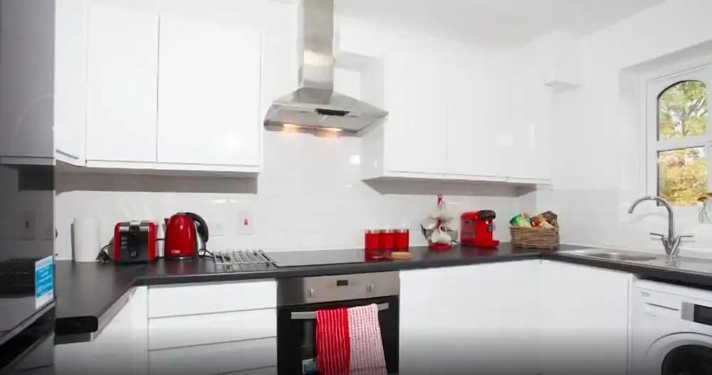 Northwick Park Apartment - photo 10