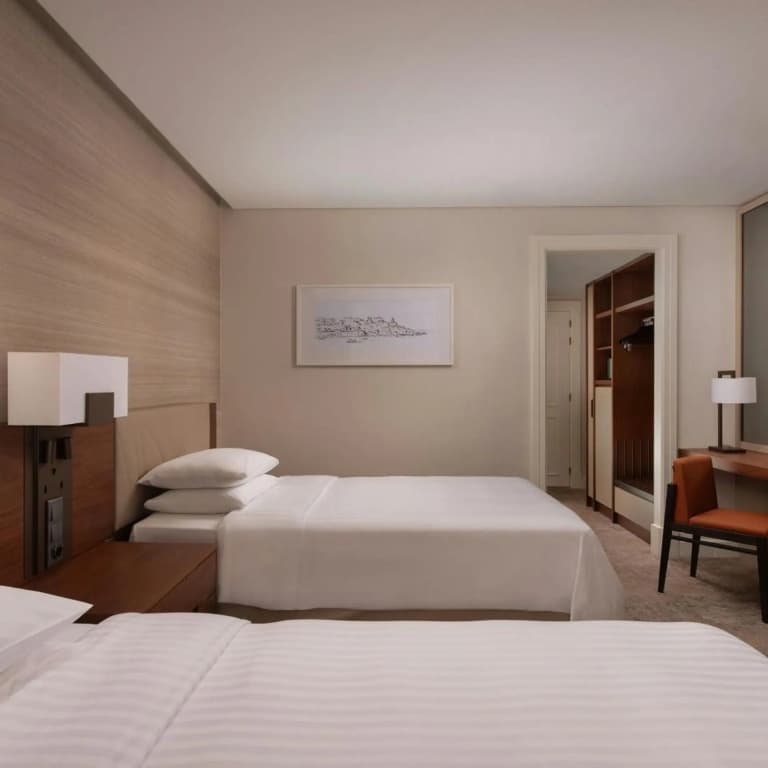 Lisbon Marriott Hotel - photo 45