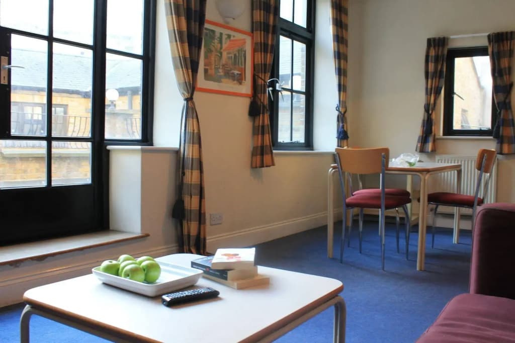 Acorn of London - Crawford House Apartments - photo 7