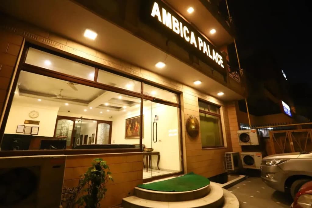 Hotel Ambica Palace - photo 18