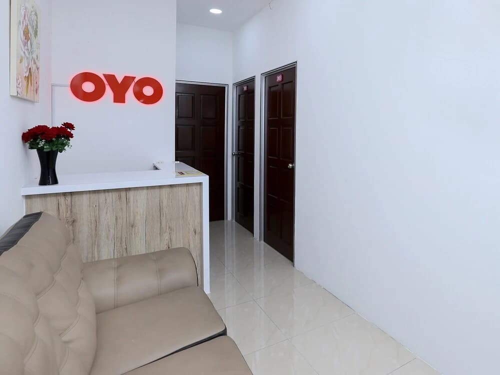 Roselyn Inn by OYO Rooms - photo 8