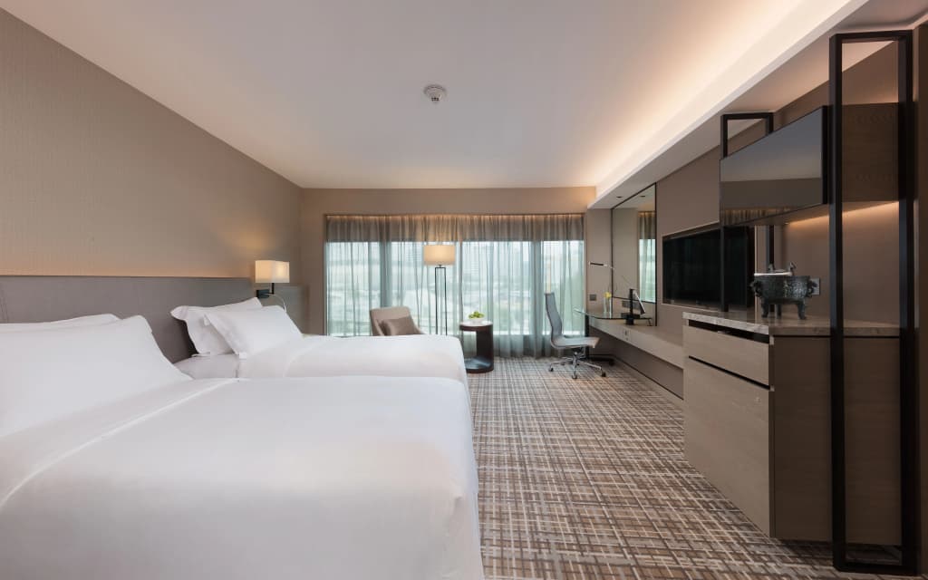 New World Millennium Hong Kong Hotel - photo 9