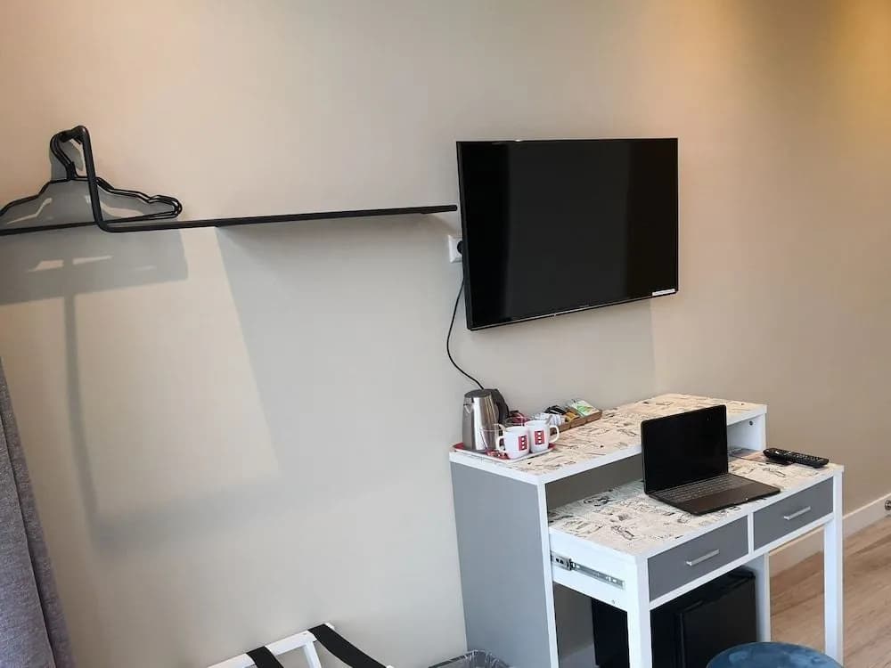 RoomWest - photo 15