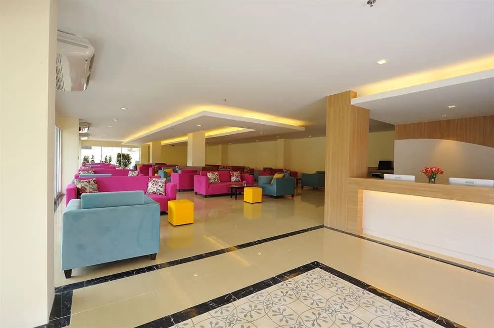 R-Con Hotel @ Siam - photo 1