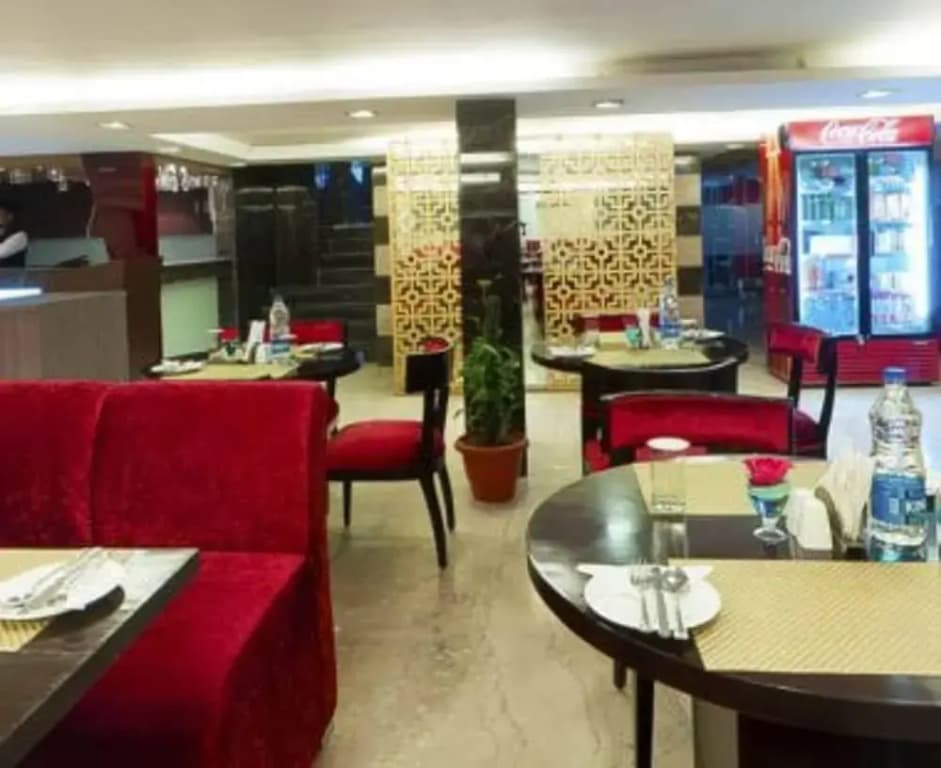 West Yard Hotels - photo 10