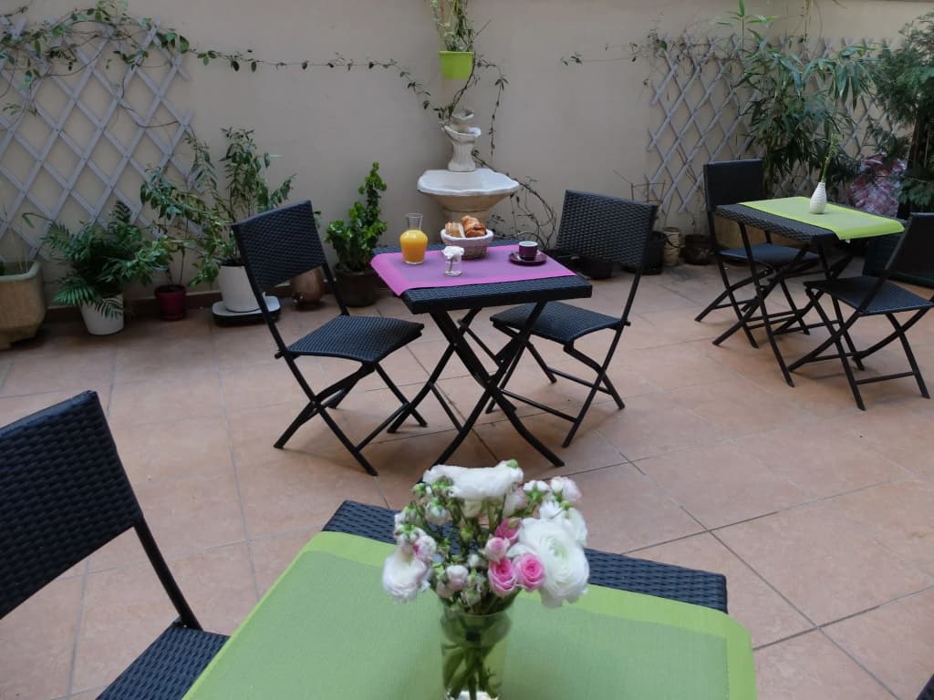 Hotel Moderniste - photo 16